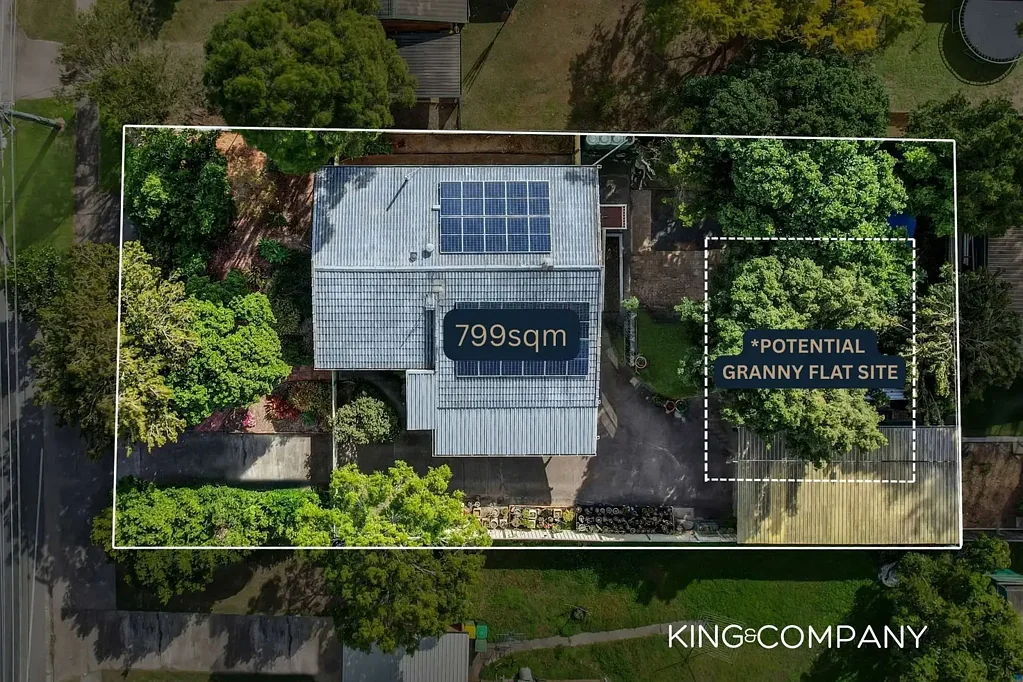 Waterford West 3 Bedroom KING&COMPANY.