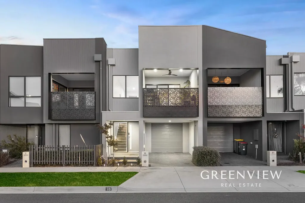 35 Hikari Crescent, Cranbourne South, VIC 3977