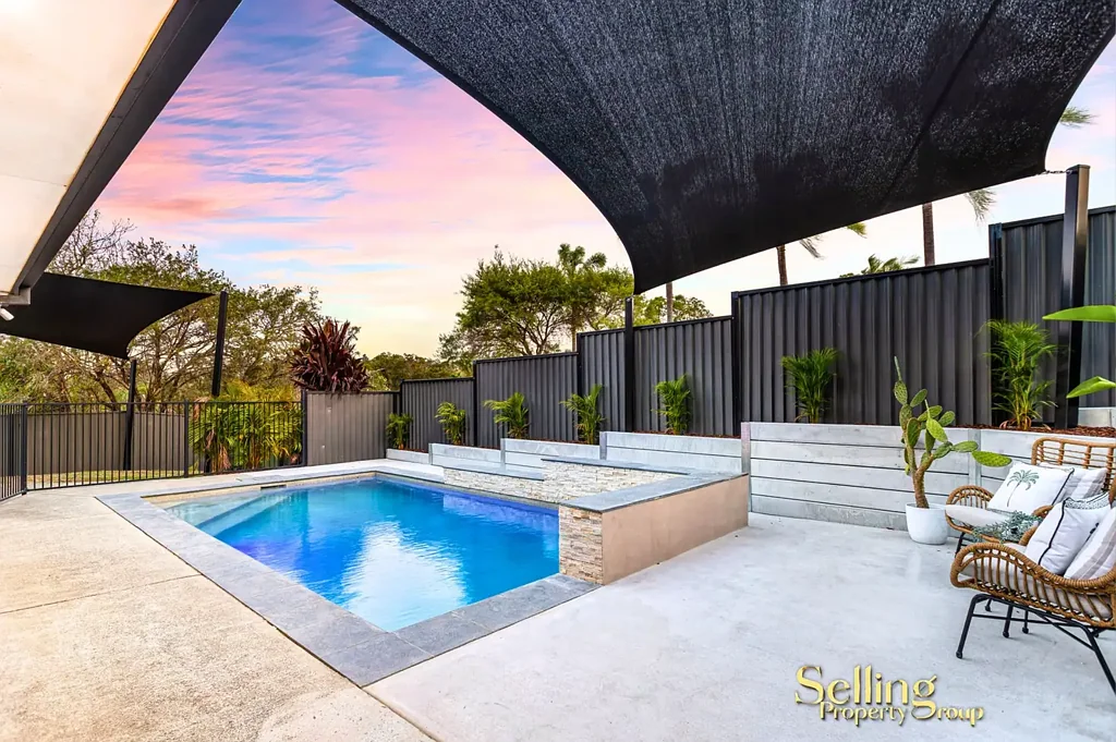 Oxenford 4房  🏡 ELEVATED FAMILY LIVING WITH POOL, PRIVACY & ROOM TO GROW