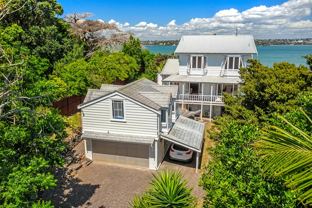 Devonport 5બેડરૂમ Stunning Clifftop Estate
