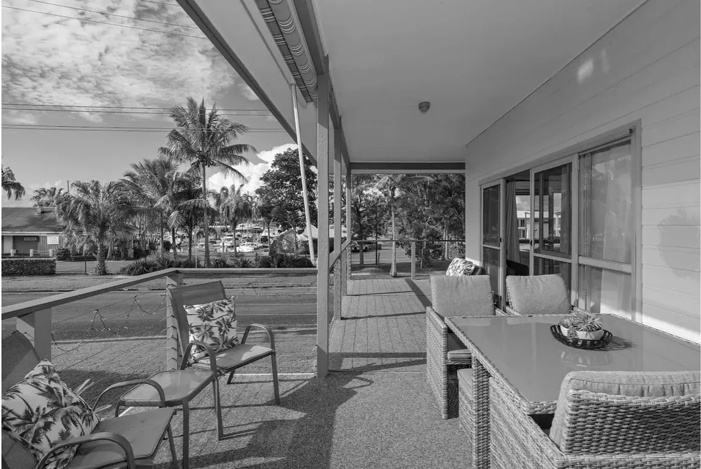 Tin Can Bay 5 Slaapkamer Your Front Row Seat to Marina Sunsets