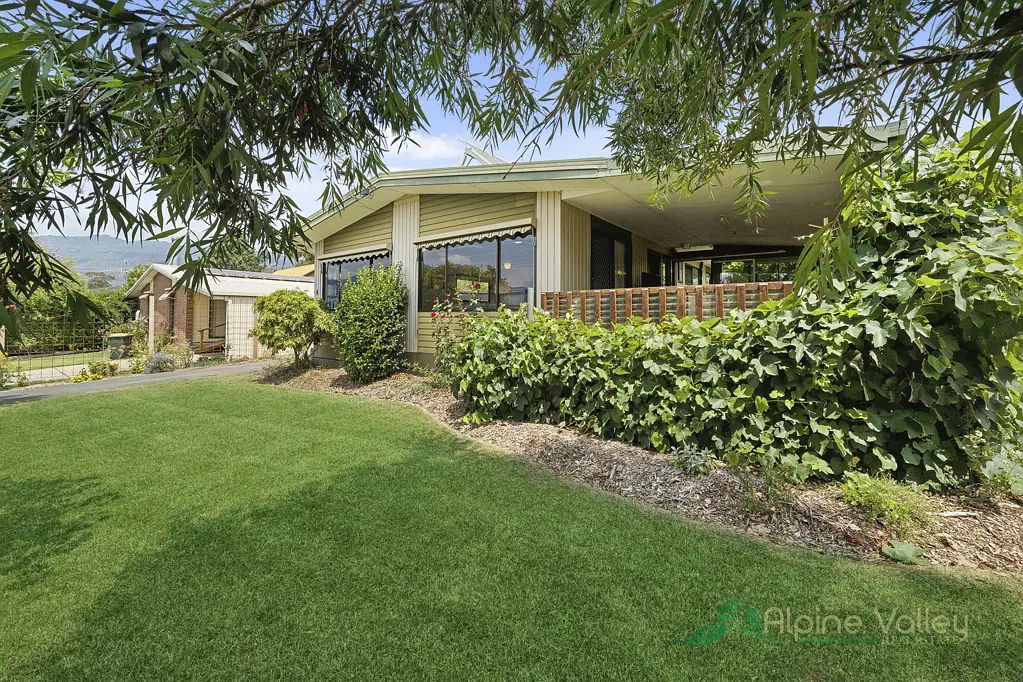 Tawonga South 2ਬੈੱਡਰੂਮ Charming Mountain Retreat with Spectacular Views