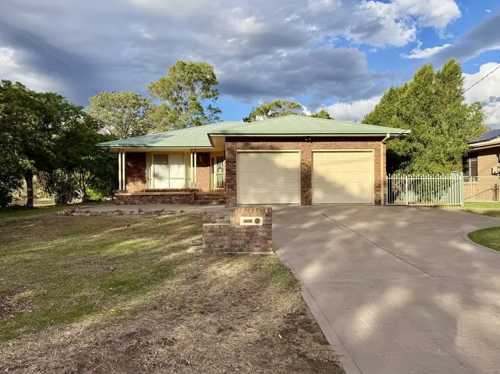 Moree 3房  Private & Spacious Greenbah Home