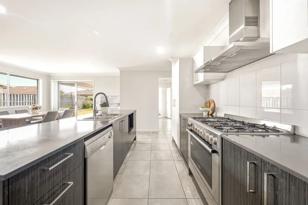 Burpengary East 4Zimmer THE OFFER: Spacious. Convenient. Location.