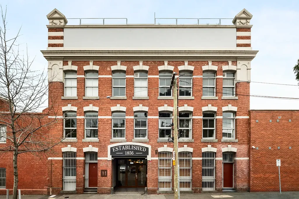 West Melbourne 1Kwarto Massive Street Facing Warehouse Apartment