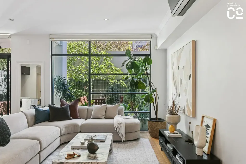 Perth 3房  Stunning Tri-Level Townhouse on the cusp of the City