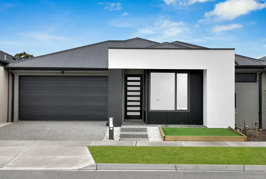 18 Tremaine Avenue, Mickleham, VIC 3064