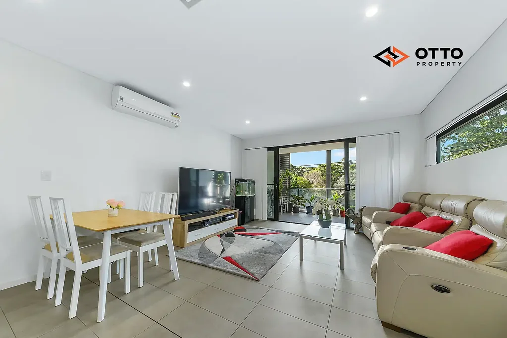 Homebush 2房 两居室公寓  主卧带套间  开放式起居  优质电器  北向阳台  安保车位  便捷交通  奥林匹克公园近  生活便利 Space, Convenience & Lifestyle - All in One