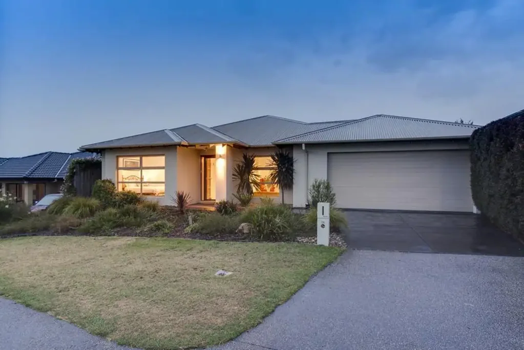16 Florence Street, Mount Martha, VIC 3934