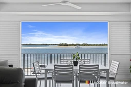 5/326 Marine Parade, Labrador