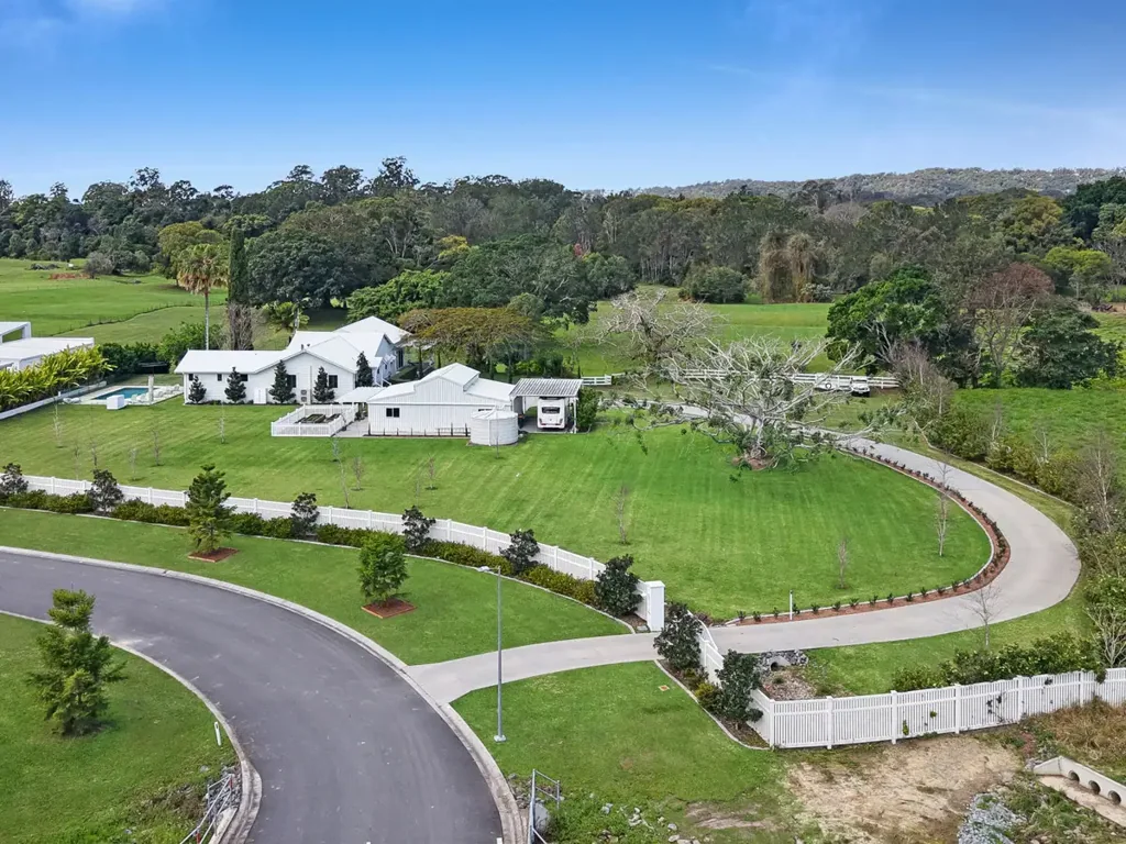 Tallebudgera 4房  Timeless Acreage Tranquillity and Charm on Tallebudgera Creek