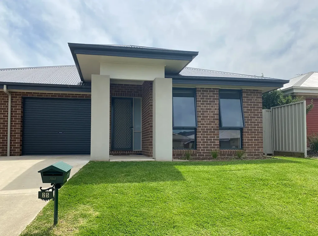Modern 3 Bedroom Townhouse