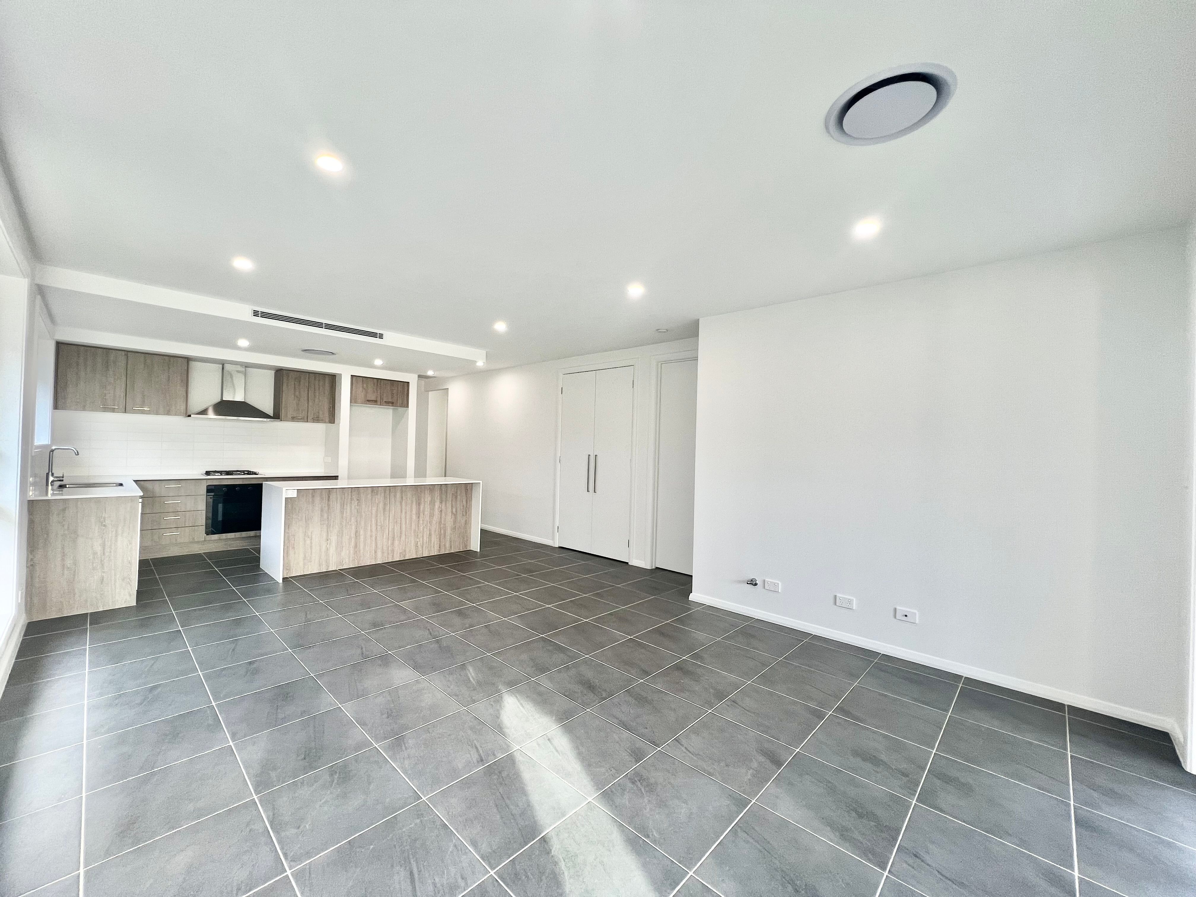 27 MCLAURIN AV, ORAN PARK NSW 2570, 0 Kuwarto, 0 Banyo, House