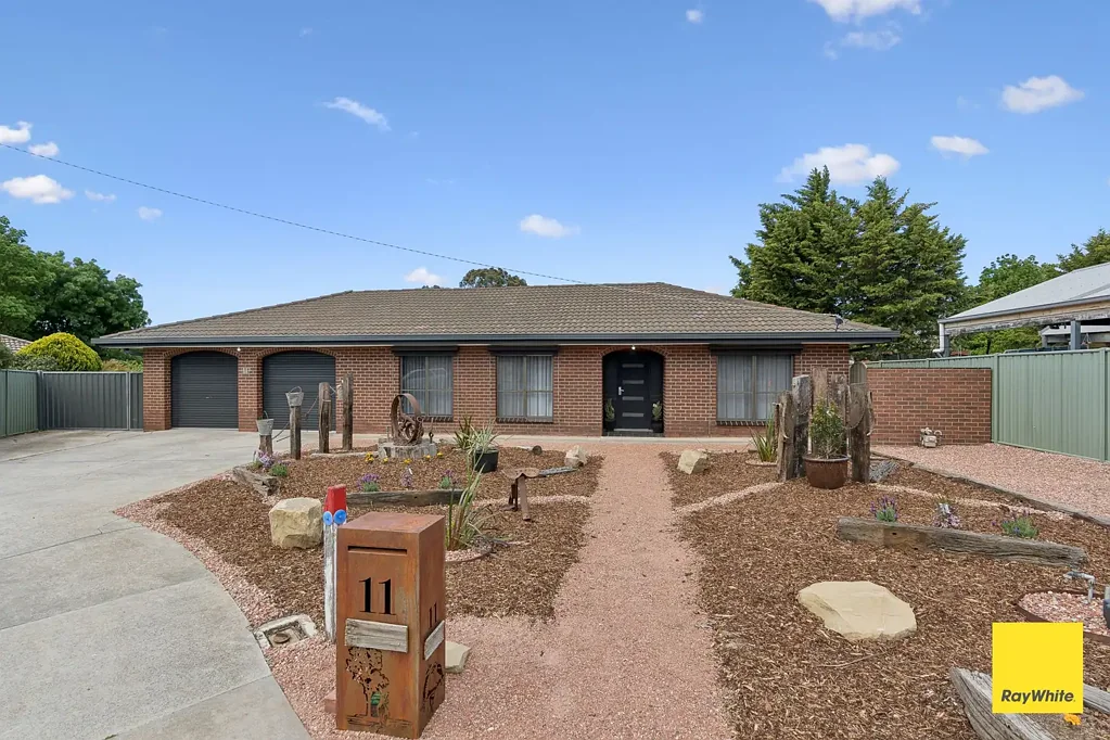 11 Hurling Court, Golden Square, VIC 3555