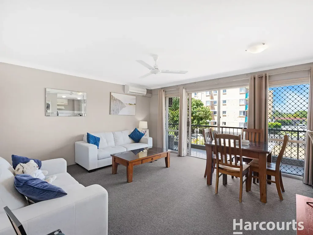 10/383 Esplanade, Torquay, QLD 4655