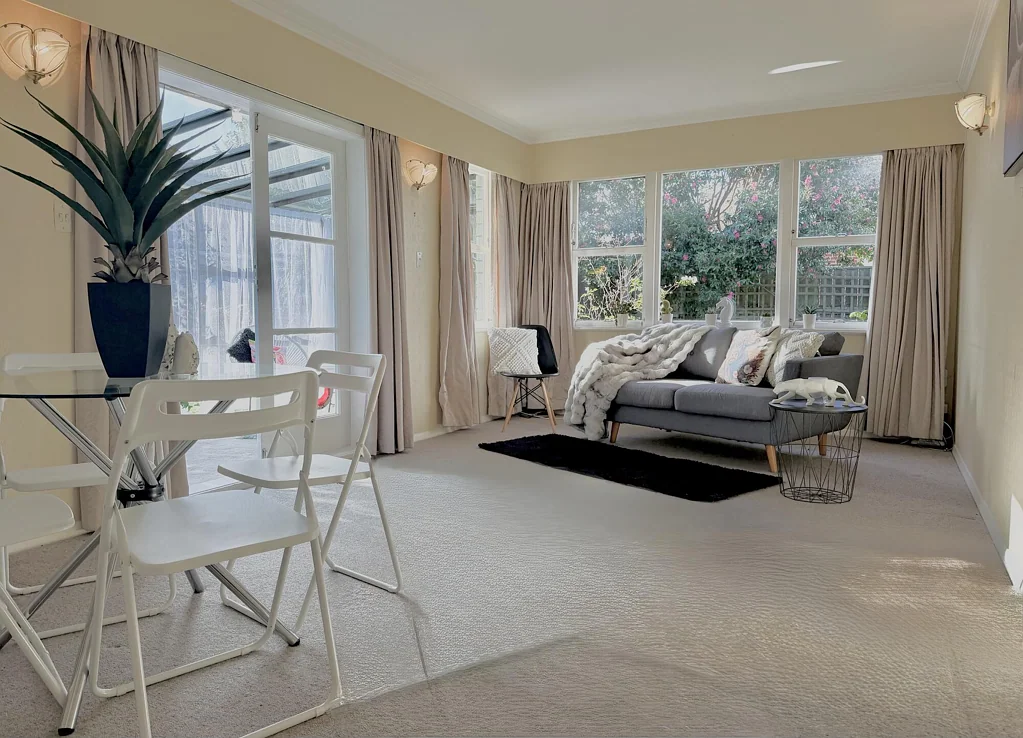 Paraparaumu Beach 1ห้องนอน Brick and Tile