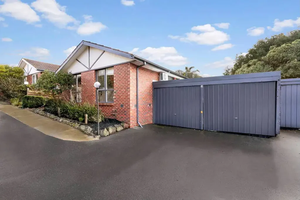 4/160 Nepean Highway, Seaford, VIC 3198