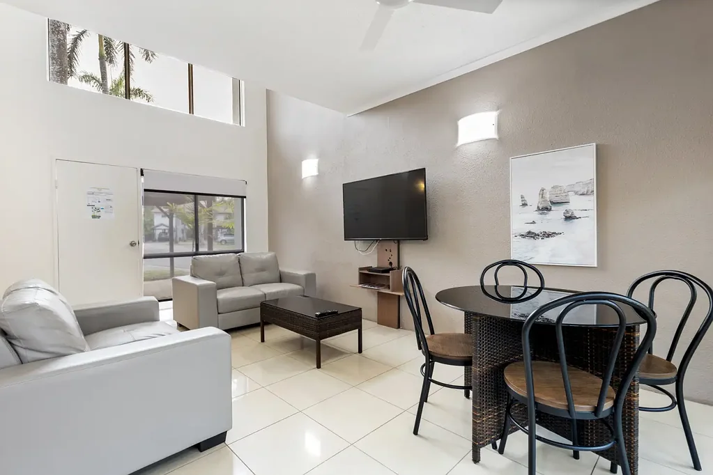 Port Douglas 2房  NEAT AS, RESIDENTIAL TOWNHOUSE, PRICED TO SELL