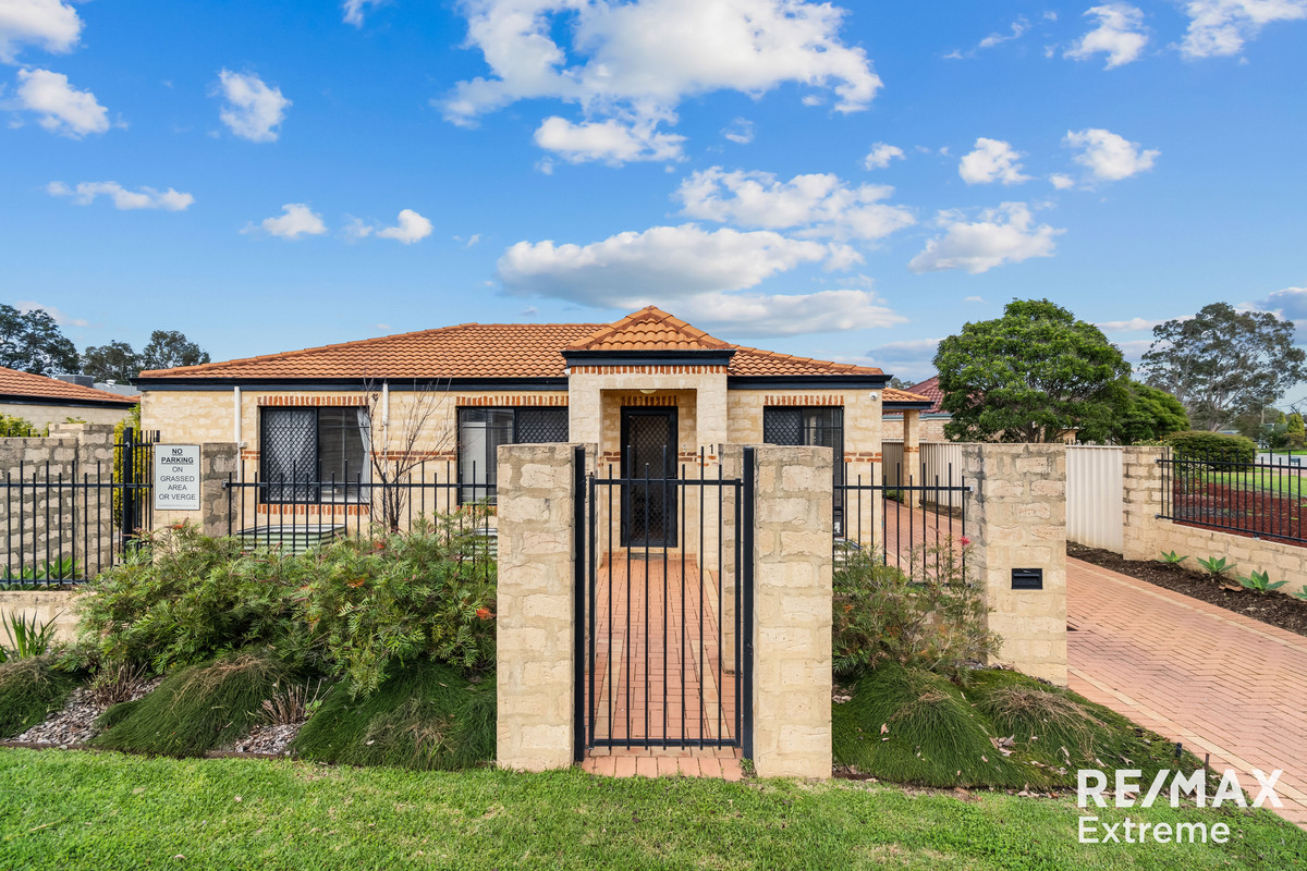 UNIT 1 27 WOODLOES ST, CANNINGTON WA 6107, 0 غرف, 0 حمامات, House