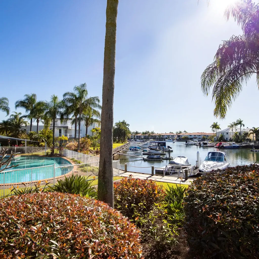 102/1 Lee Road, Runaway Bay, QLD 4216