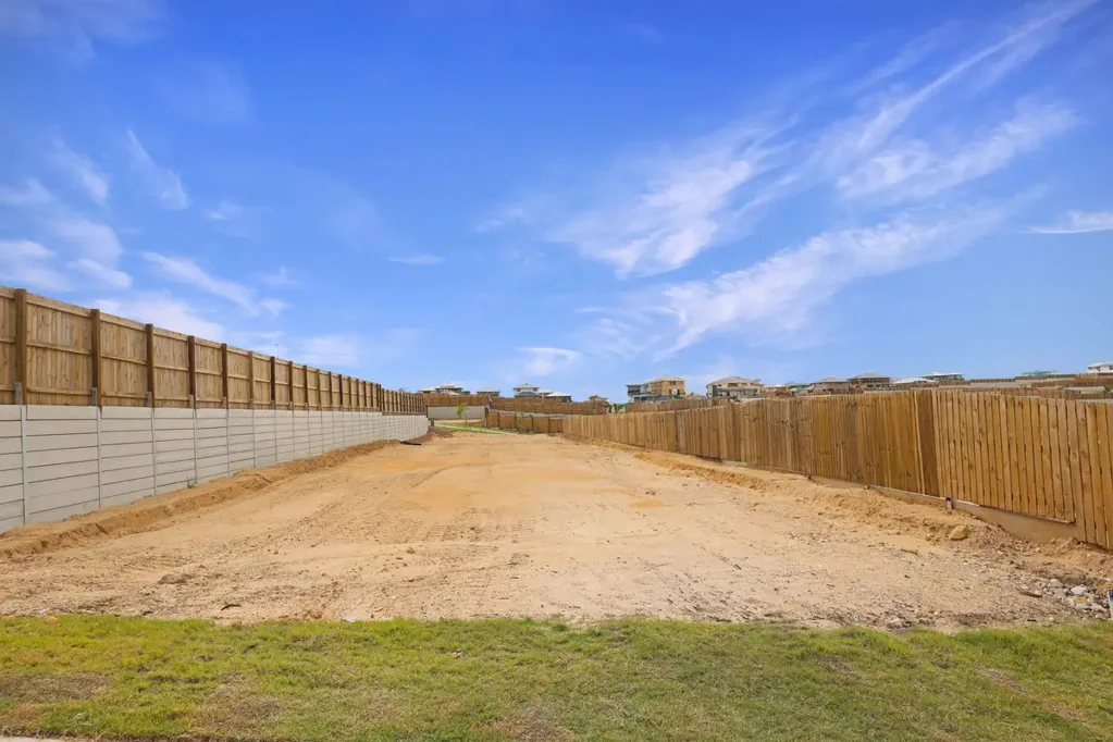 Spring Mountain Craft your Modern Family Lifestyle in the top location of beautiful Spring Mountain!