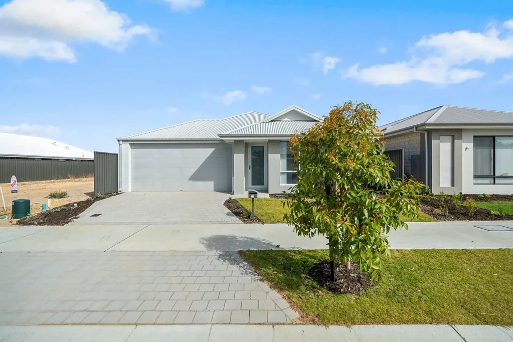 Madora Bay 4房  Brand New Opportunity – Perfect First Home or Smart Investment in Madora Bay