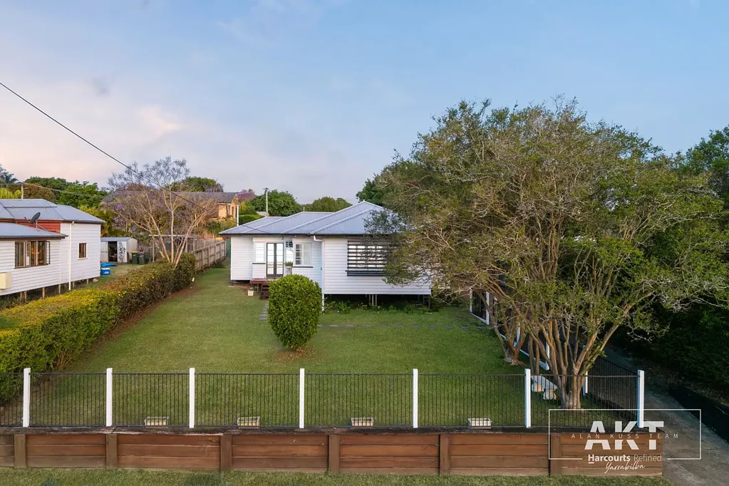 Beaudesert 4ਬੈੱਡਰੂਮ CHARACTER, CHARM & CONTEMPORARY LIVING