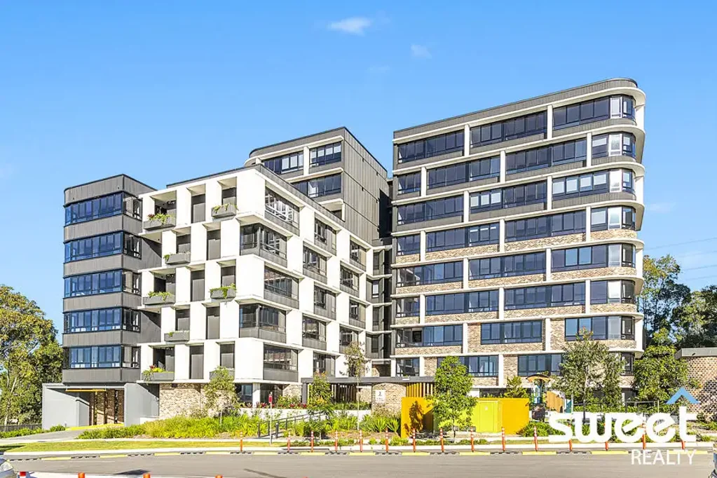 Brand New I Sundrenched I Large 3Bedroom