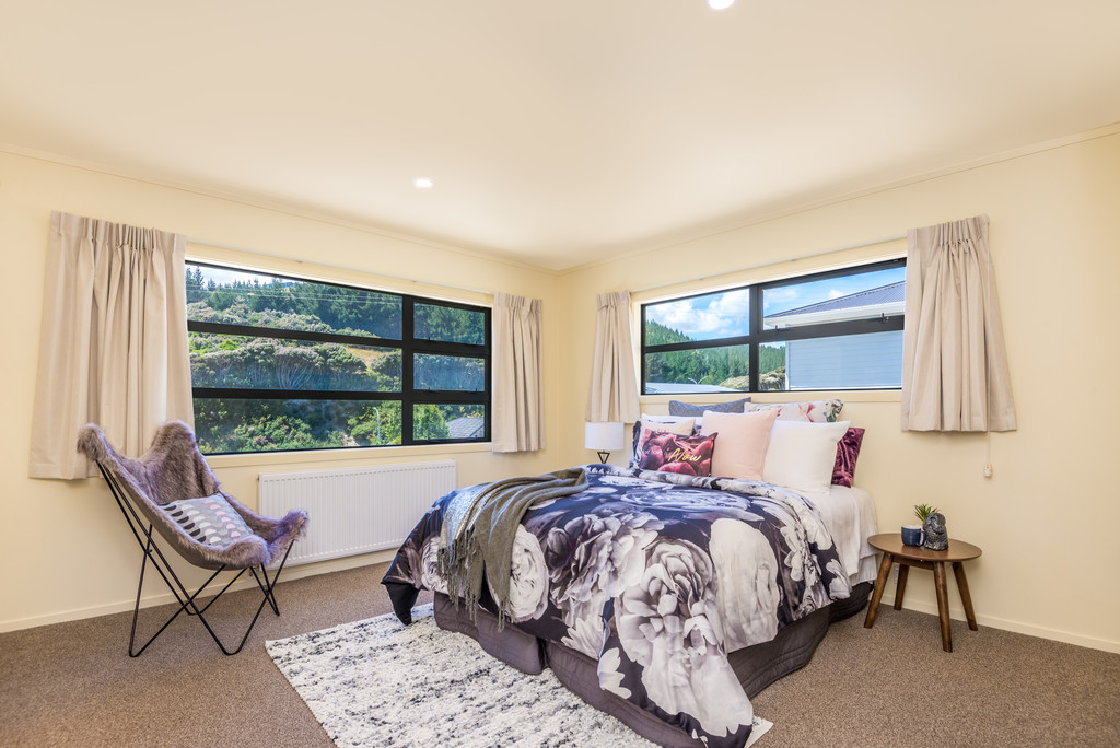 132 Navigation Drive, Whitby, Porirua, 4 Kuwarto, 0 Banyo