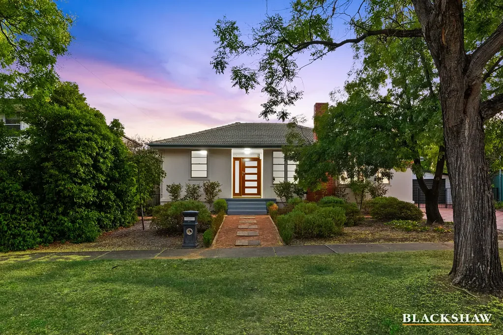 11 Turner Place, Yarralumla, ACT 2600