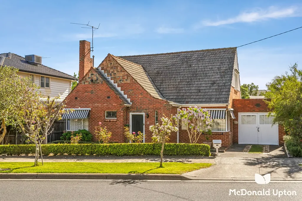39 Houston Avenue, Strathmore, VIC 3041