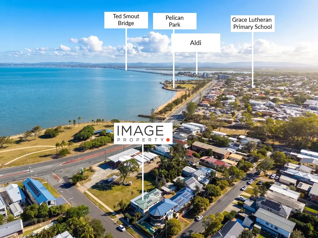 Woody Point 5Zimmer Rare Registered Flats Opportunity with Expansive Water Views