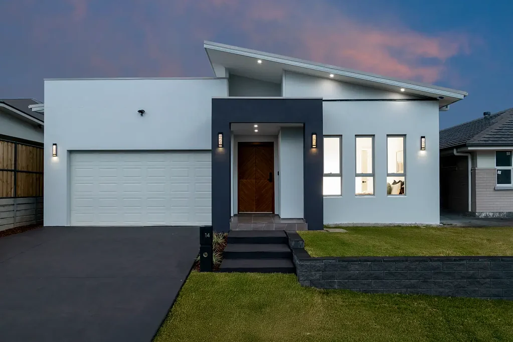 Boolaroo 4 Bedroom Turn the Key to Showroom Living