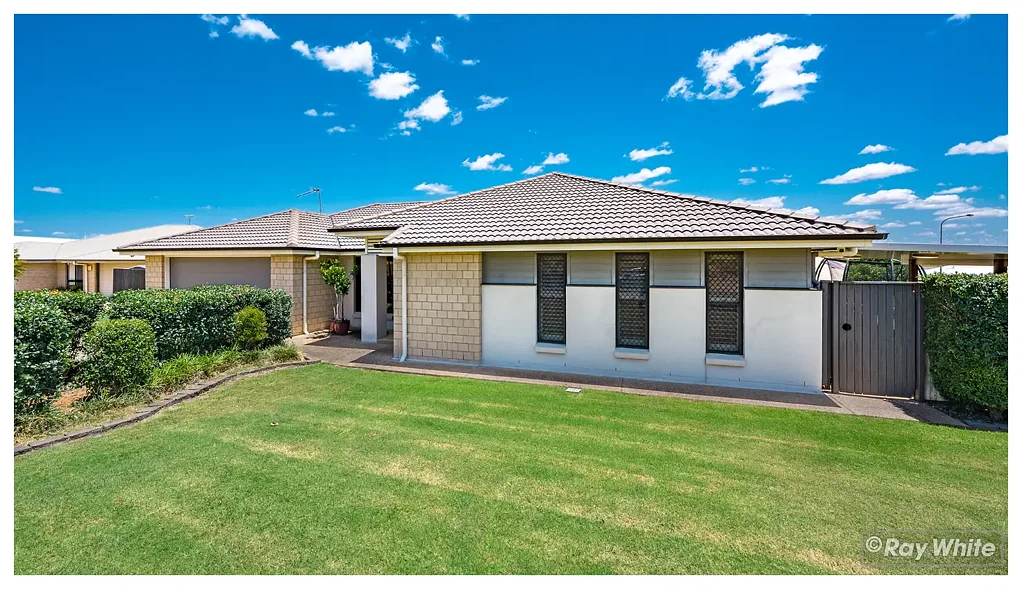 17 Geoff Wilson Drive, Norman Gardens, QLD 4701