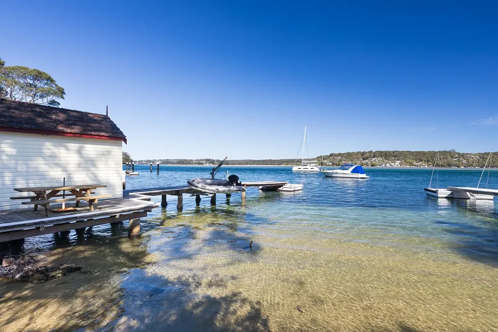 Port Hacking 5房  A CAPTIVATING DEEP WATERFRONT ESTATE ON THE PORT HACKING