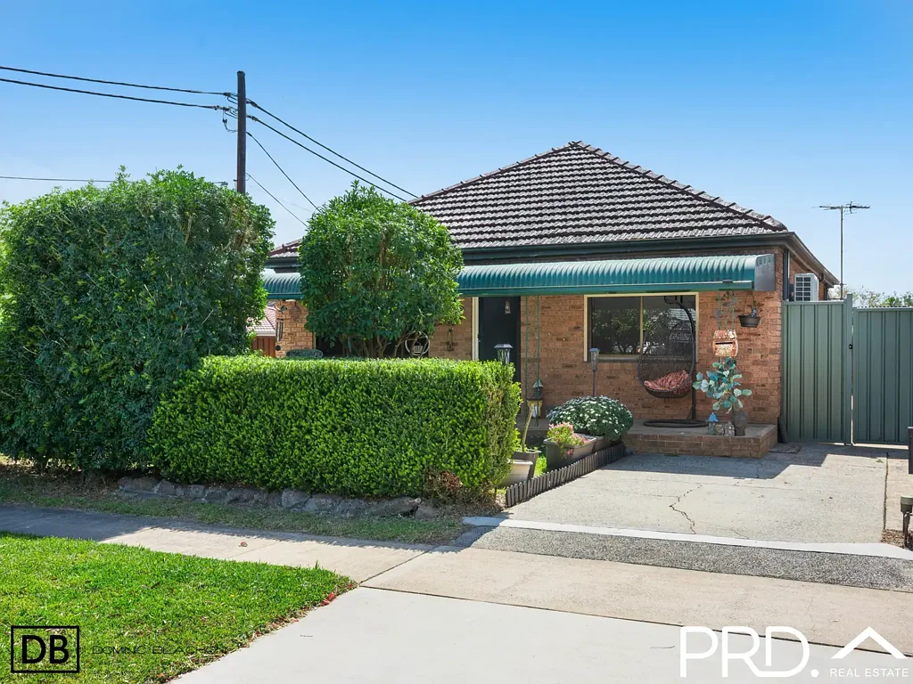 Panania 4બેડરૂમ Immaculately Renovated Home + Rare Detached Granny Flat