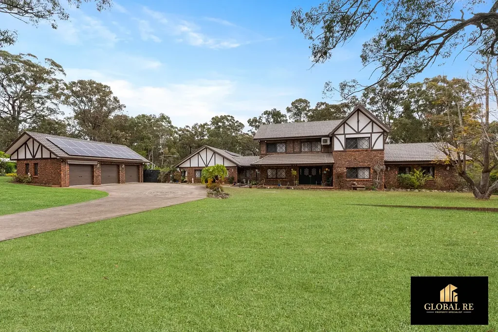 Minto Heights 6कमरा 5 GROVES ROAD, MINTO HEIGHTS
A Rare & Peaceful Lifestyle Sanctuary with Two Separate Residences