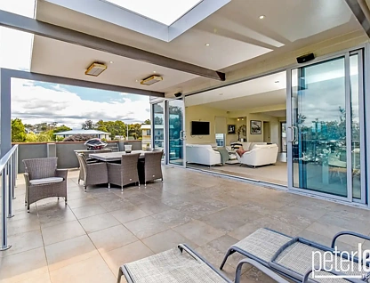 9 Oyster Bay Court, Coles Bay, TAS 7215, 4房, 3浴, House