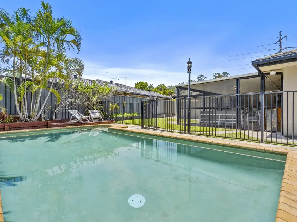 113 Pacific Pines Boulevard, Pacific Pines, QLD 4211