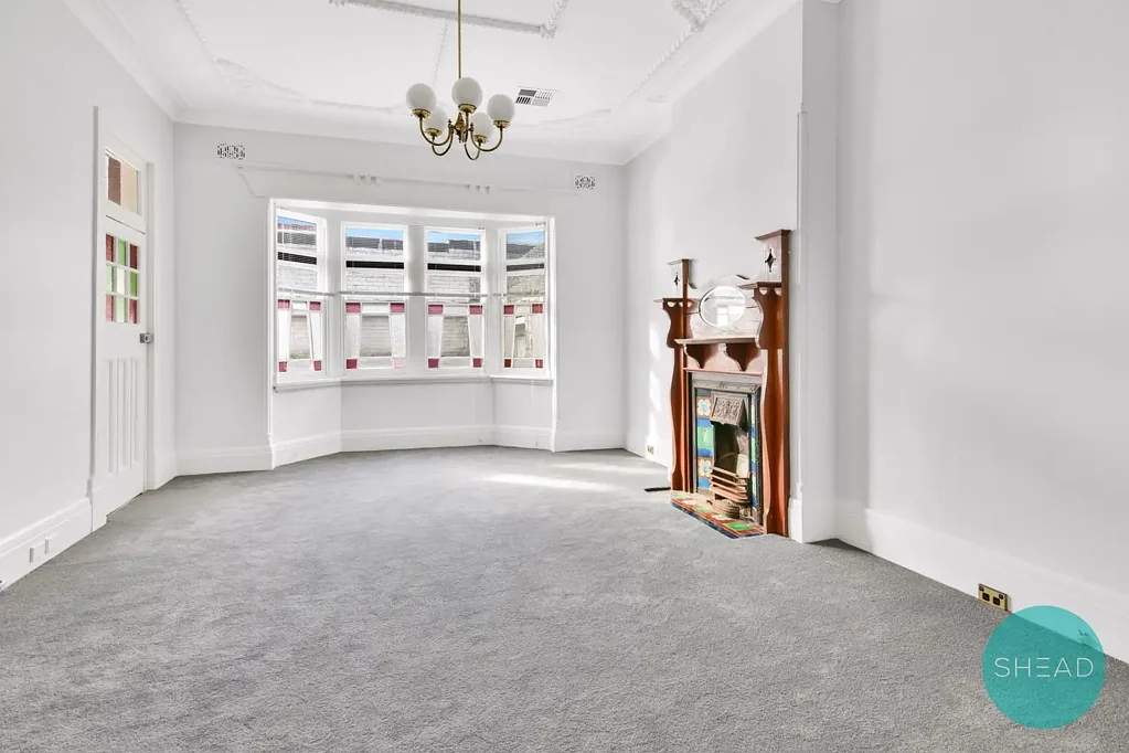 SPACIOUS RENOVATED FAMILY HOME IN NORTH WILLOUGHBY