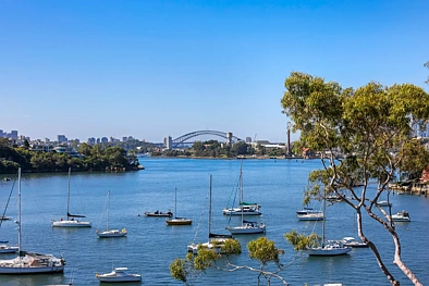 Drummoyne 3Zimmer Stylish & Low-Maintenance Living in a Prime Drummoyne Setting