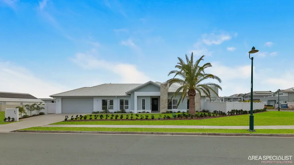 81 Paradise Parade, Jacobs Well, QLD 4208