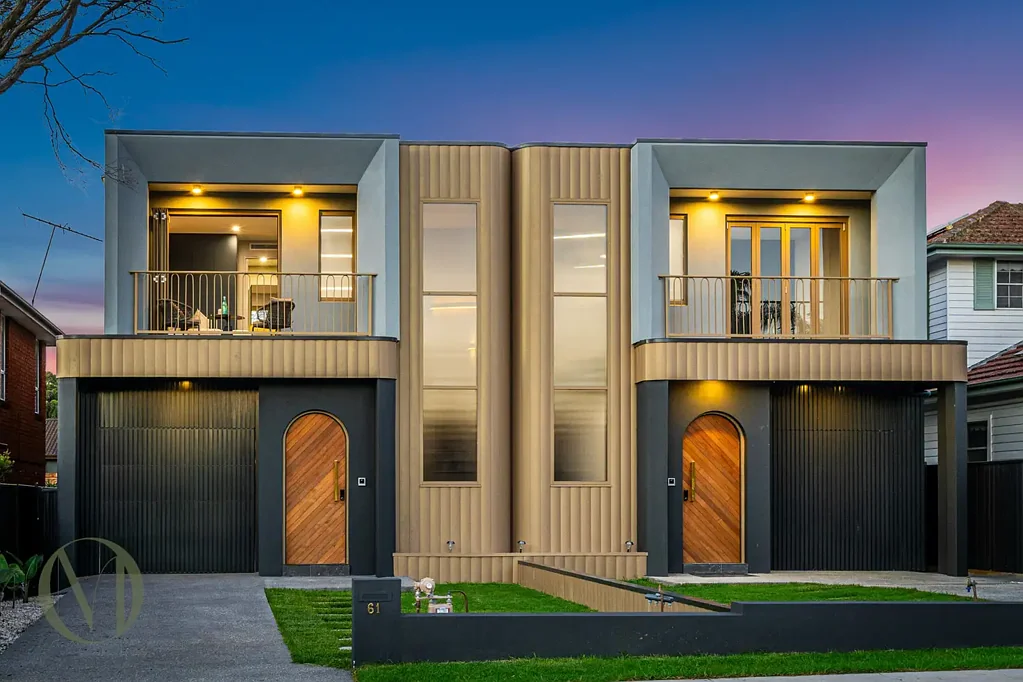 North Ryde 5部屋 Elegant 5-Bedroom Duplex in a Prestigious North Ryde Setting