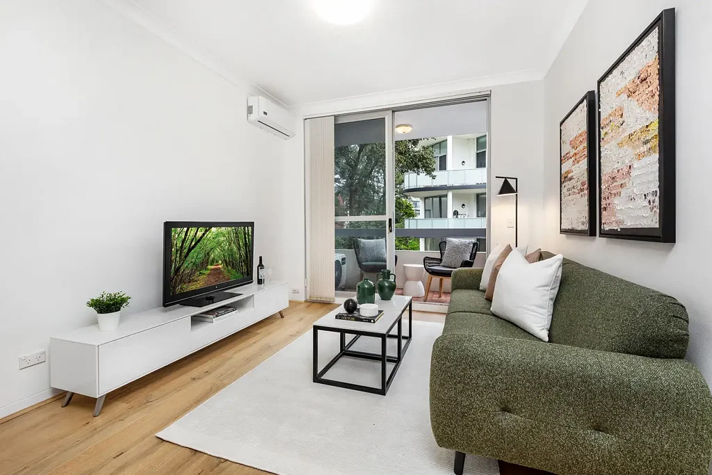 Lane Cove 1房 精品花园后方 时尚一居室 85平米平面图 现代厨房 设计师浴室 大型带锁车库 绿树环绕 步行便利 Lane Cove Village近 快速通勤CBD Quiet turn-key apartment in a convenient location