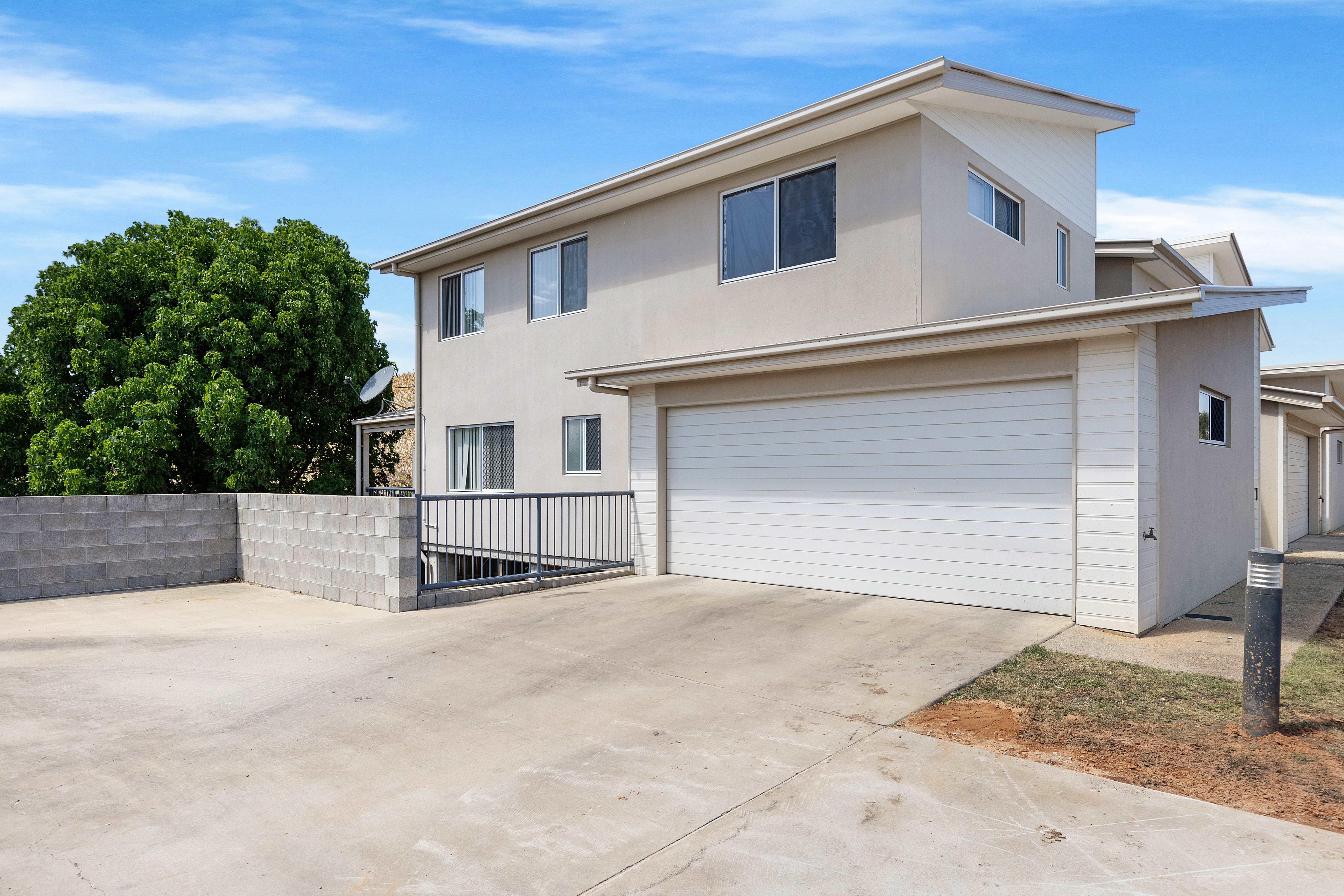 UNIT 3 6 SULLIVAN ST, EMERALD QLD 4720, 0房, 0浴, House