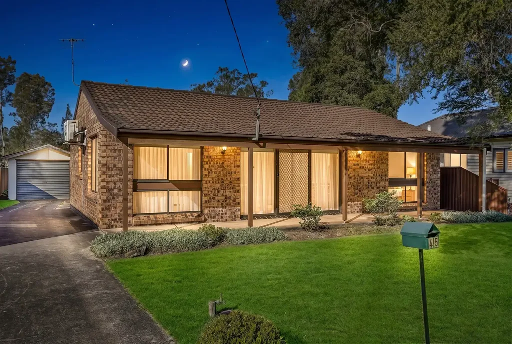 Davistown 3chambre Outstanding Potential | Prime Waterside Pocket