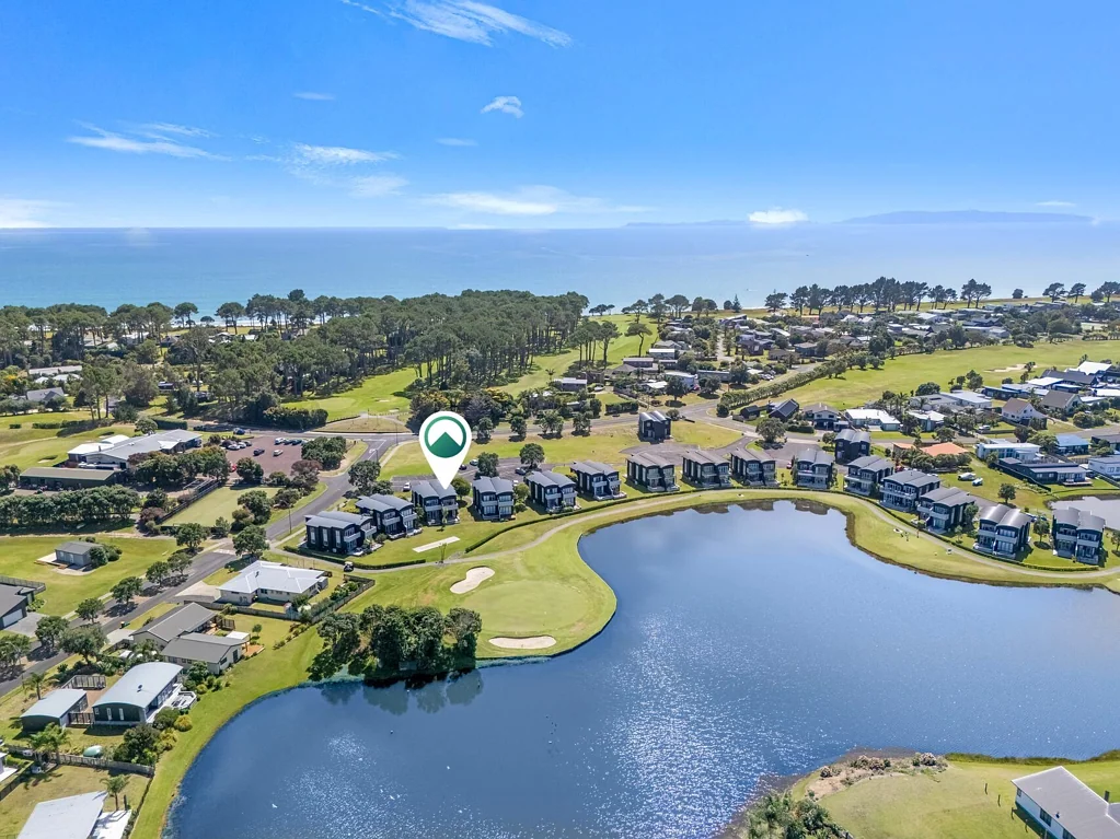 Matarangi 3Zimmer Lakefront Holiday Escape or Smart Investment!