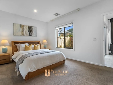 1/8 Berry Avenue, Mitcham, VIC 3132, 3 chambres, 2 salles de bain, Townhouse