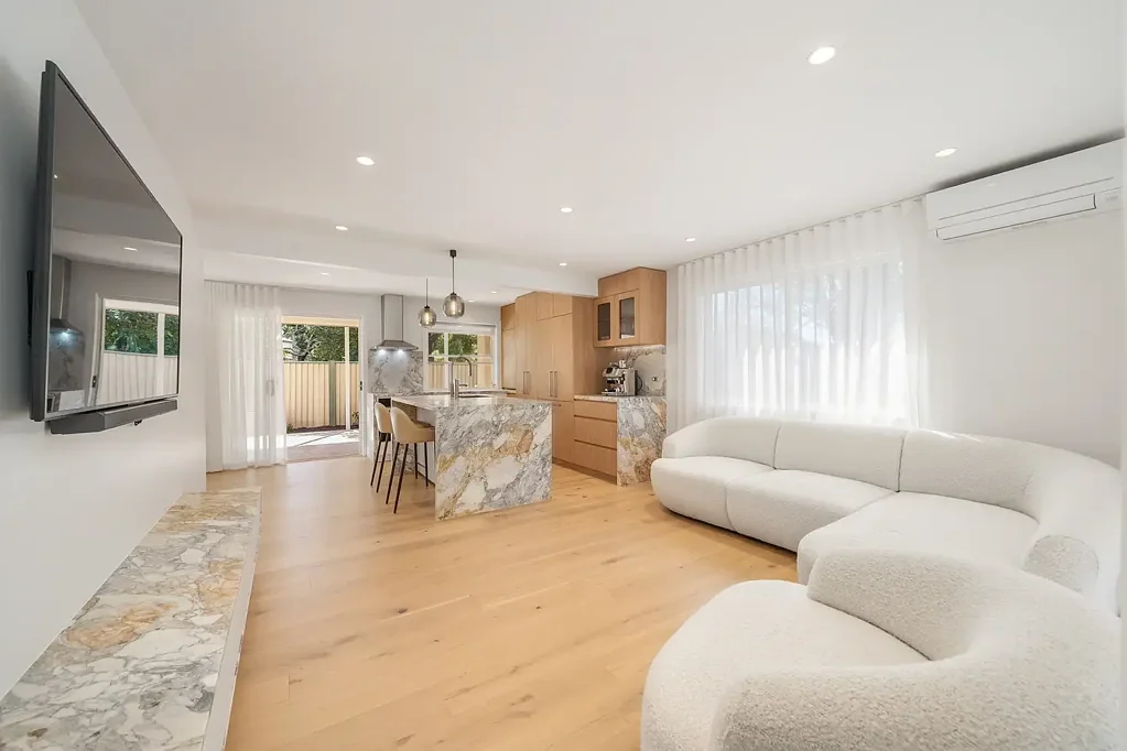 Hamilton 3બેડરૂમ Meticulously renovated townhouse in blue-chip Hamilton