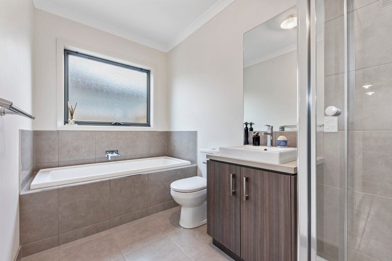 112 VINES RD, HAMLYN HEIGHTS VIC 3215, 0房, 0浴, Unit